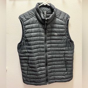 Mountain Hardwear men’s down filled vest Size medium